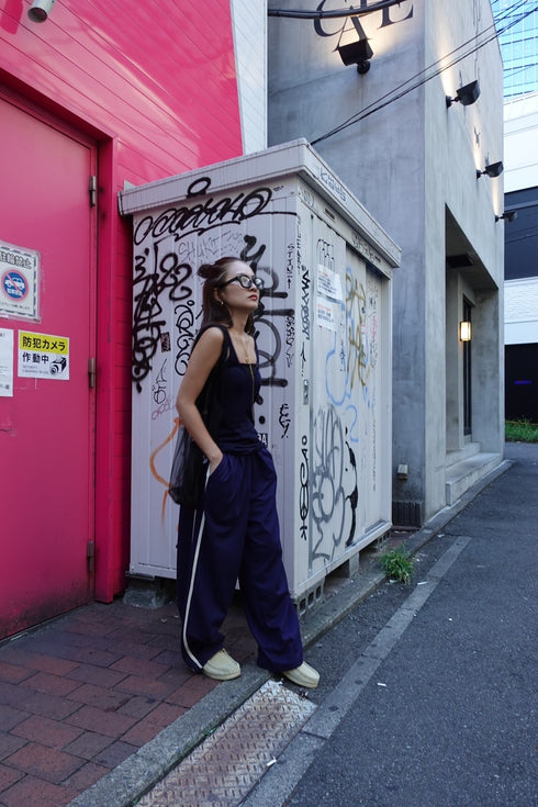 ラインボリュームパンツ