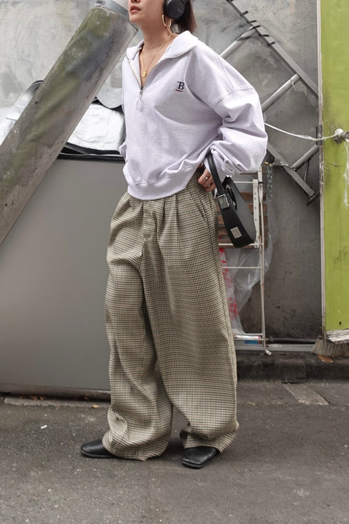 ハーフジップスウェット