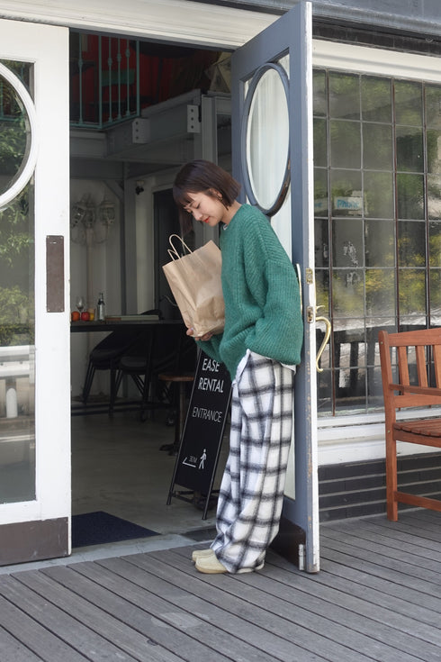 カラーボリュームニット