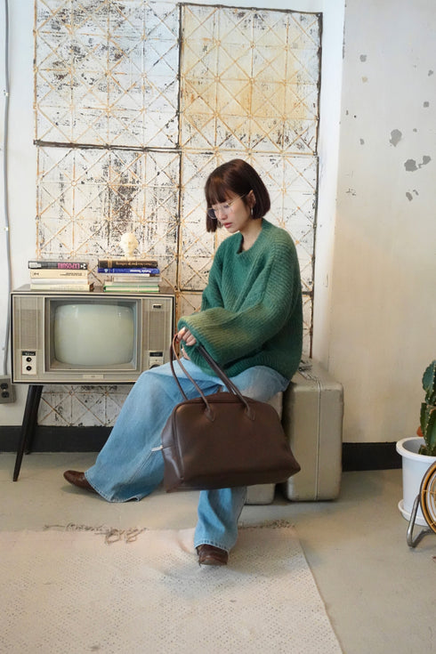 カラーボリュームニット