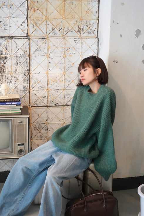 カラーボリュームニット