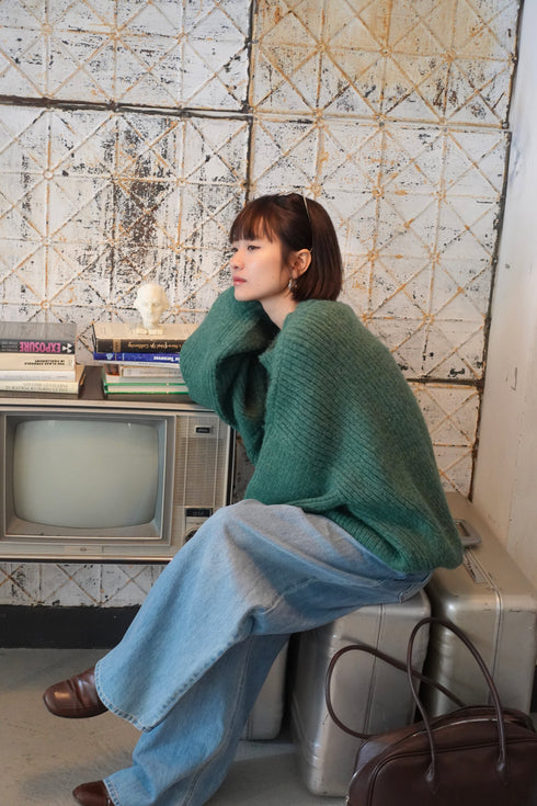 カラーボリュームニット