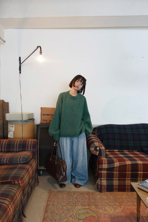 カラーボリュームニット