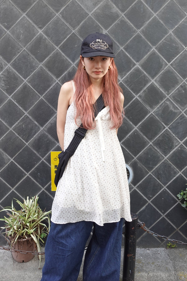 小花柄ワンピース