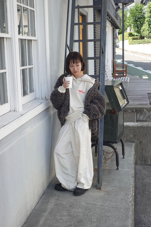 ロゴルーズパーカー