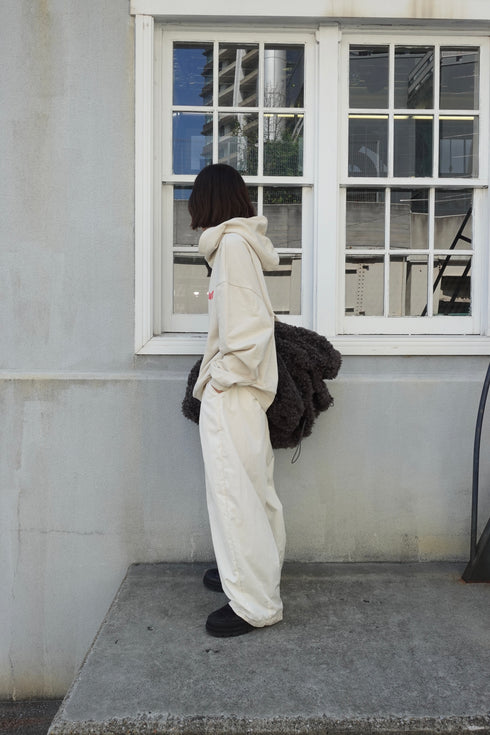 ロゴルーズパーカー