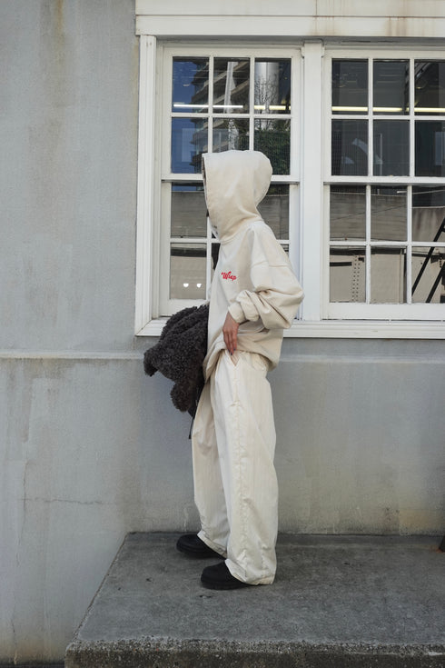 ロゴルーズパーカー