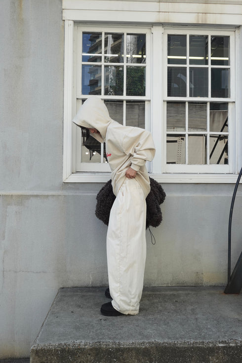 ロゴルーズパーカー