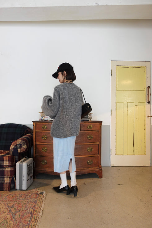 カラーボリュームニット