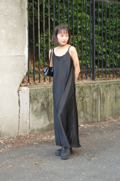 サテンルーズキャミワンピース