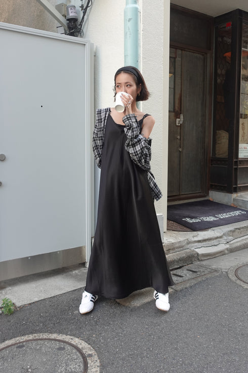 サテンルーズキャミワンピース