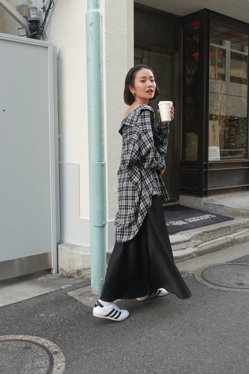 サテンルーズキャミワンピース