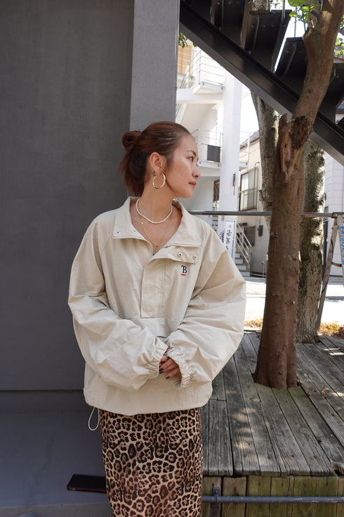 アノラックナイロンブルゾン