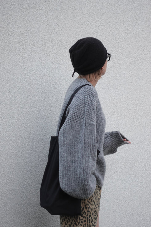 カラーボリュームニット