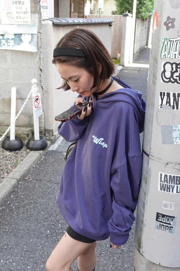 ロゴルーズパーカー