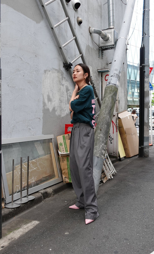 バックロゴルーズTee