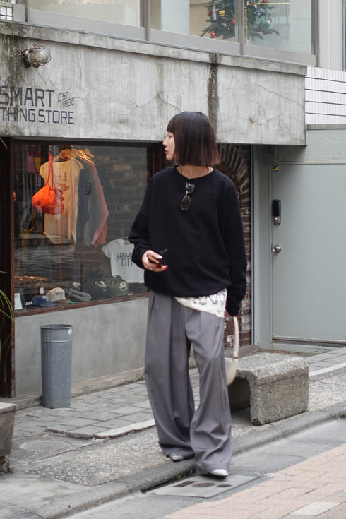 【追加:1月納品】エンブロイダリールーズスウェット