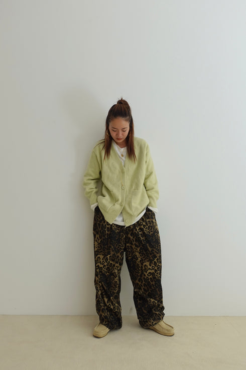 フロントポケットニットカーデ