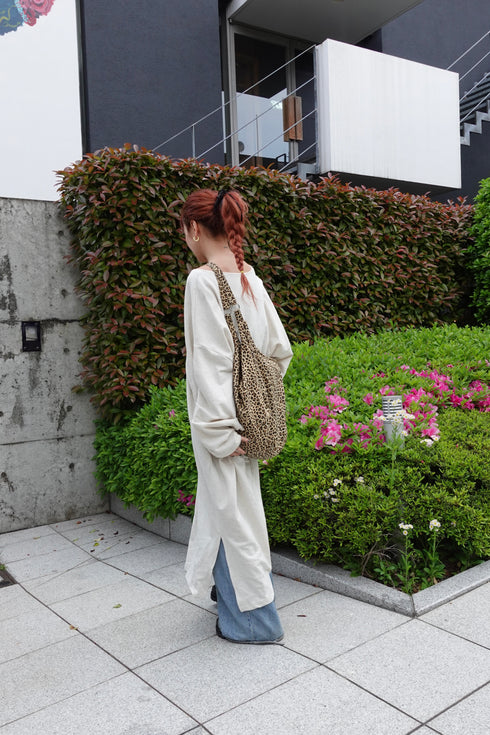 Vネックルーズワンピ