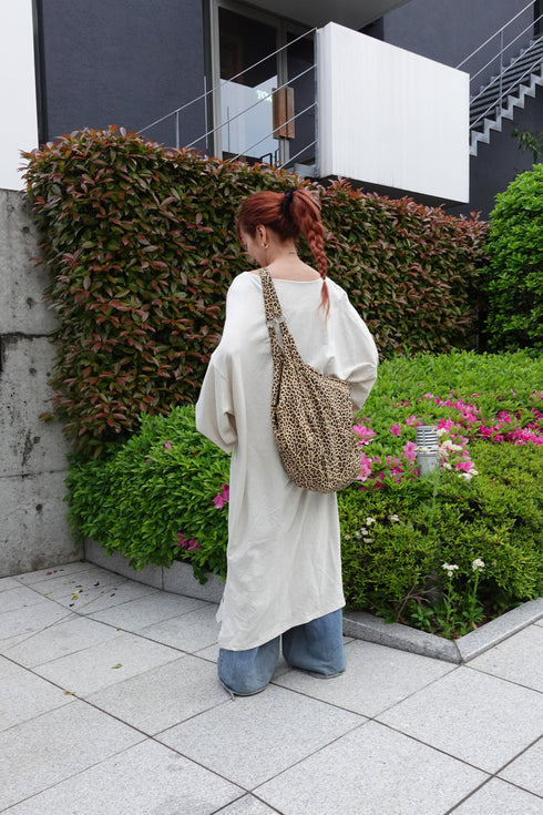 Vネックルーズワンピ