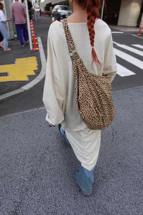 Vネックルーズワンピ