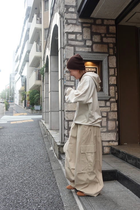 ロゴルーズパーカー