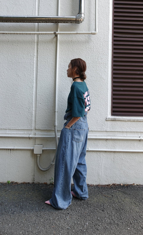 バックロゴルーズTee