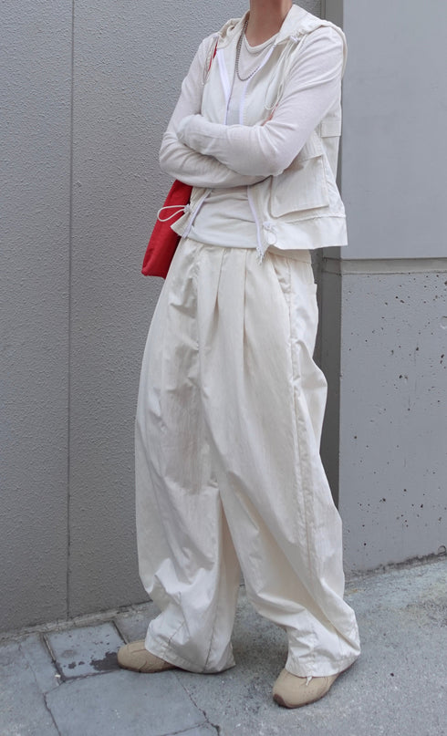 ダブルジップノースリパーカー