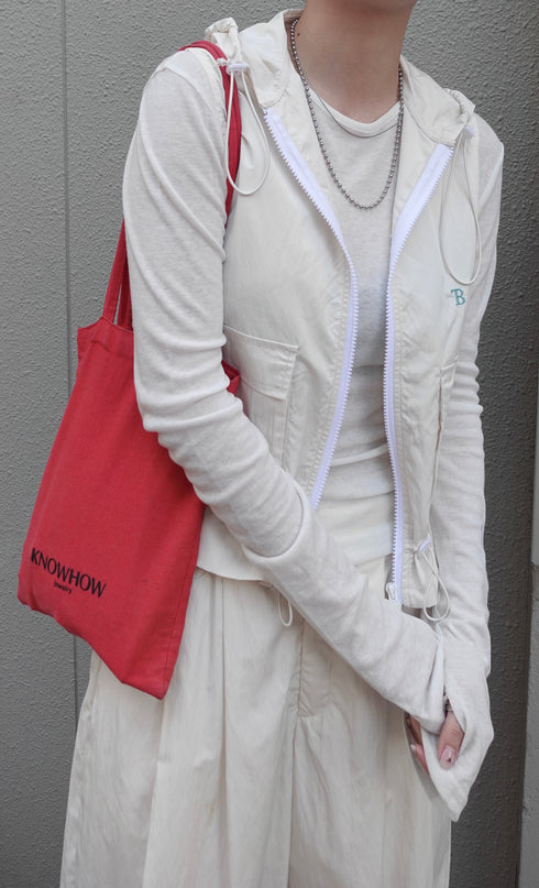 ダブルジップノースリパーカー