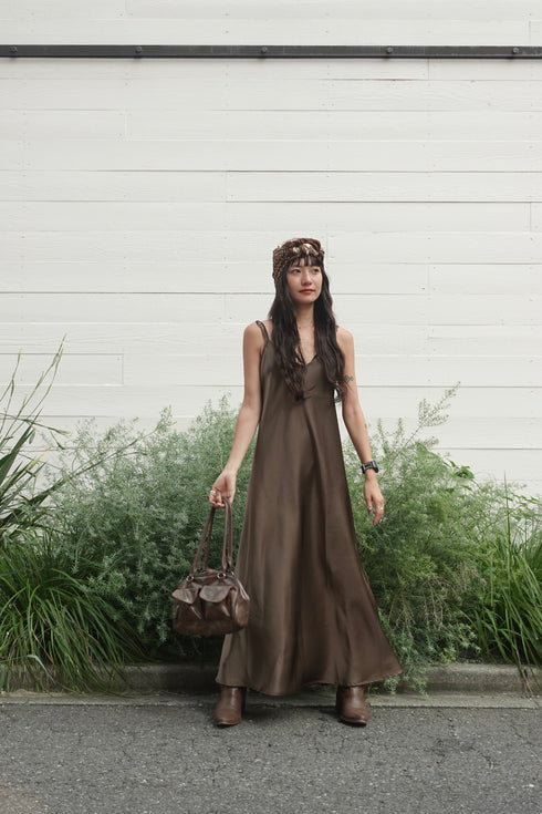 サテンルーズキャミワンピース