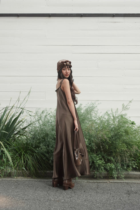 サテンルーズキャミワンピース