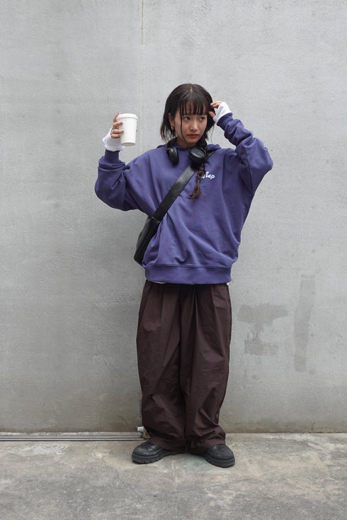 ロゴルーズパーカー