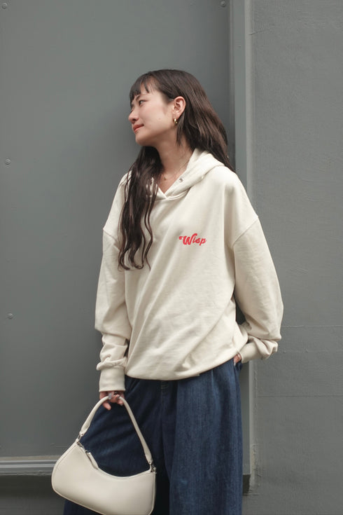 ロゴルーズパーカー