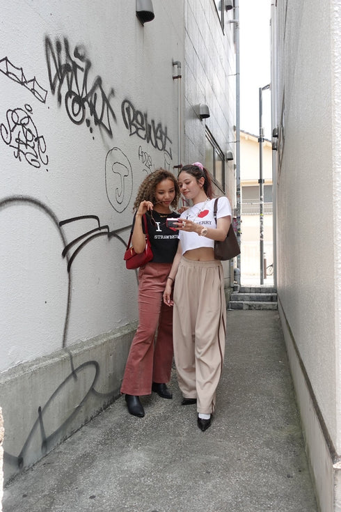 ラインボリュームパンツ