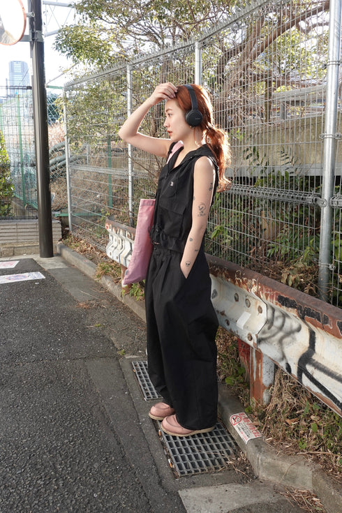 ダブルジップノースリパーカー