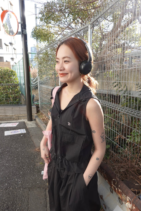 ダブルジップノースリパーカー