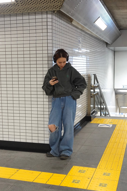 ヘビーウェイトショートパーカー