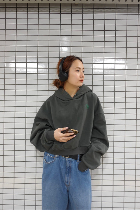 ヘビーウェイトショートパーカー