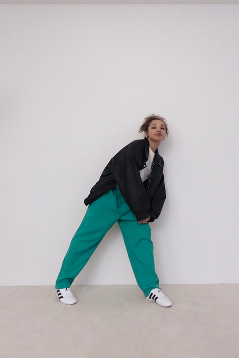 カラータックパンツ