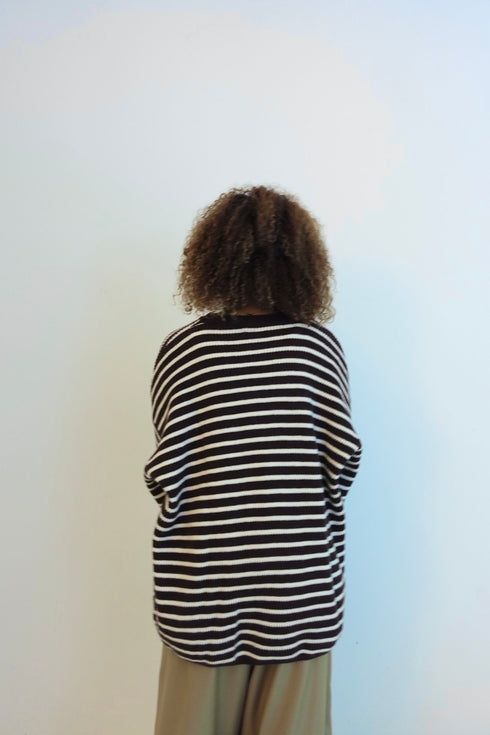 ルーズボーダーニット