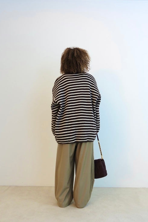 ルーズボーダーニット