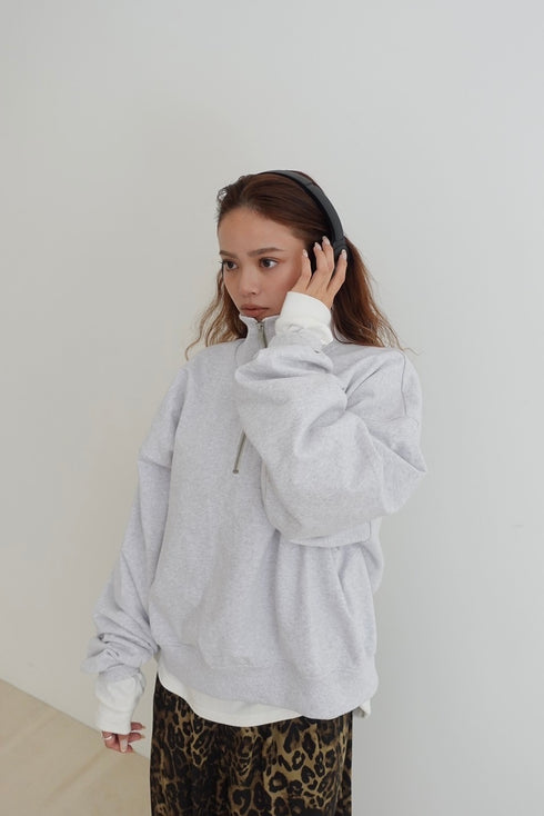 ハーフジップスウェット