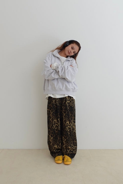 ハーフジップスウェット