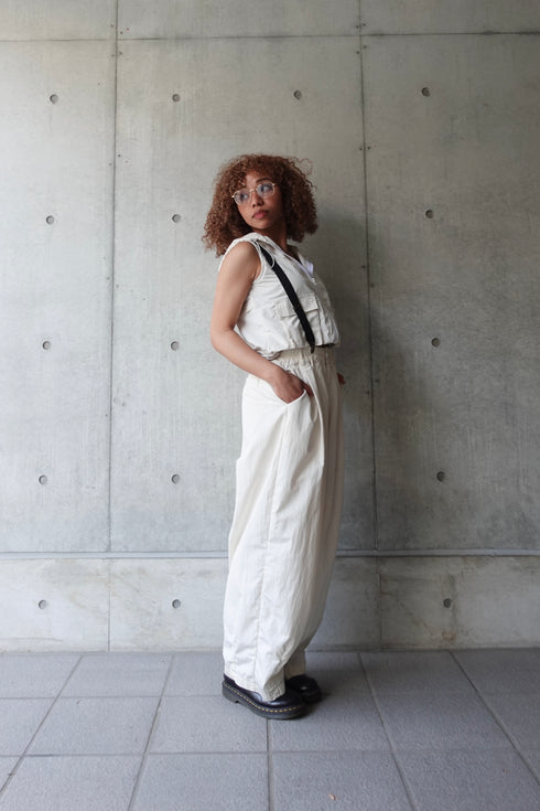 ダブルジップノースリパーカー