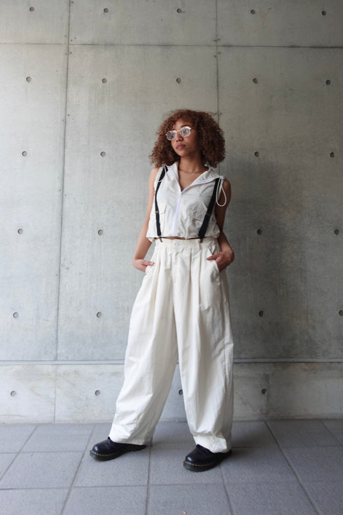 ダブルジップノースリパーカー