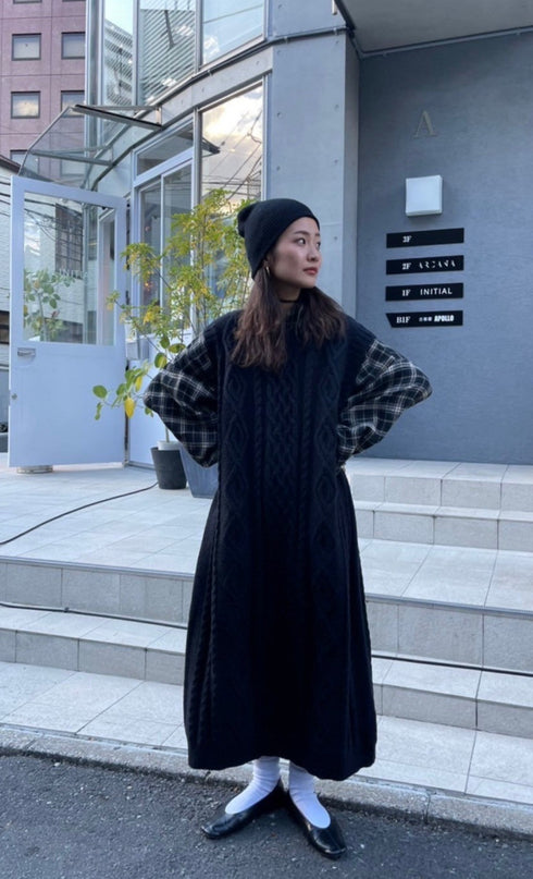 ケーブルニットベストワンピース