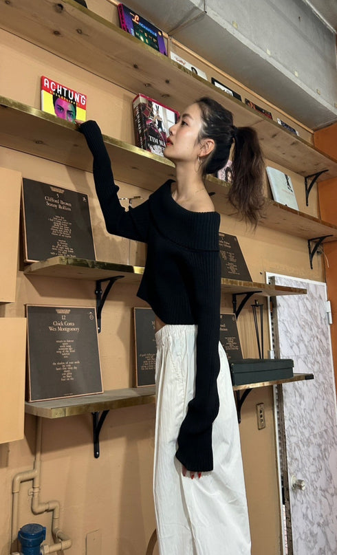 オフショルリブニット