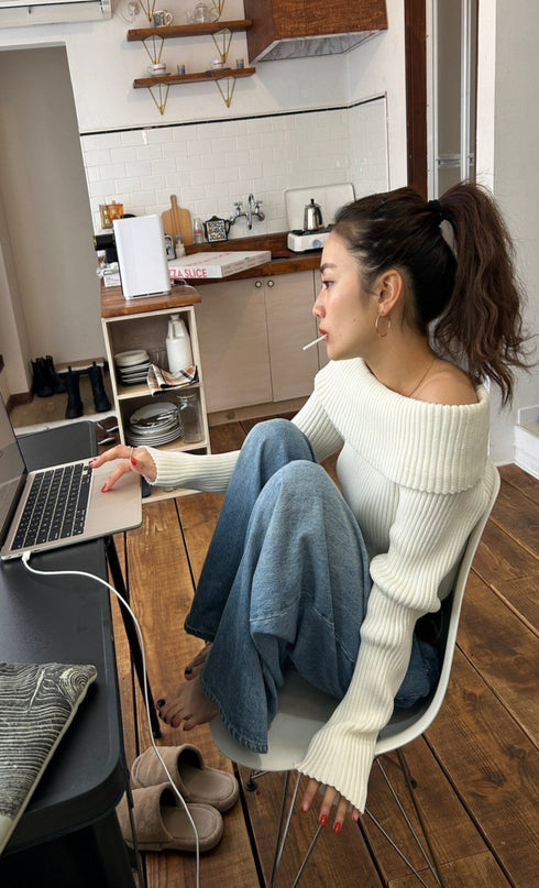 オフショルリブニット