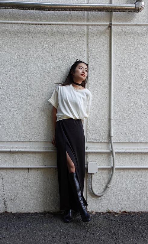 バックロゴルーズTee