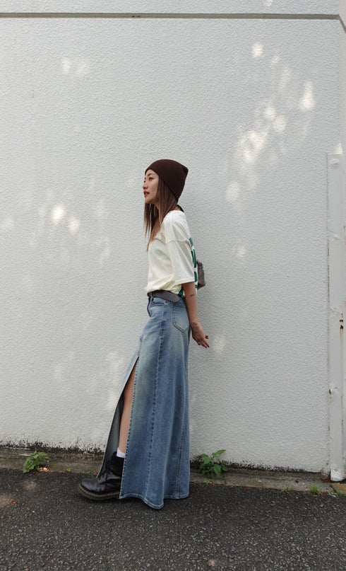 バックロゴルーズTee